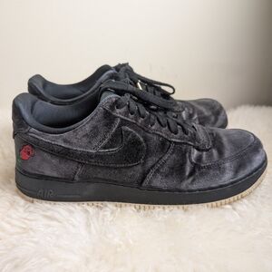 NIKE AIR FORCE 1QS VELVET ROSE SIZE 9.5
